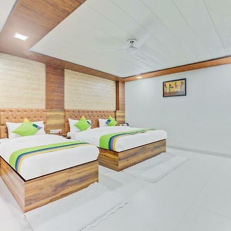 Hotel Nysha Palace Near Igi Airport New Delhi Buitenkant foto