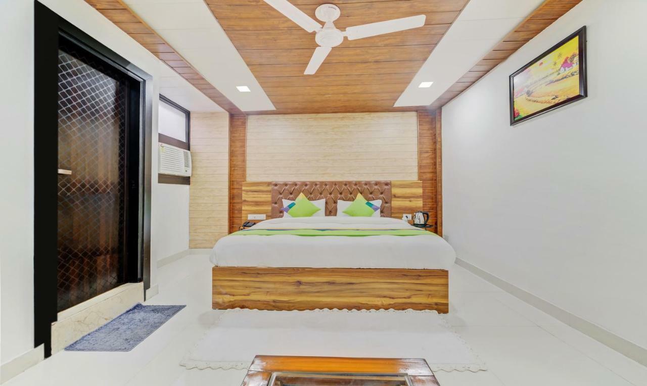 Hotel Nysha Palace Near Igi Airport New Delhi Buitenkant foto