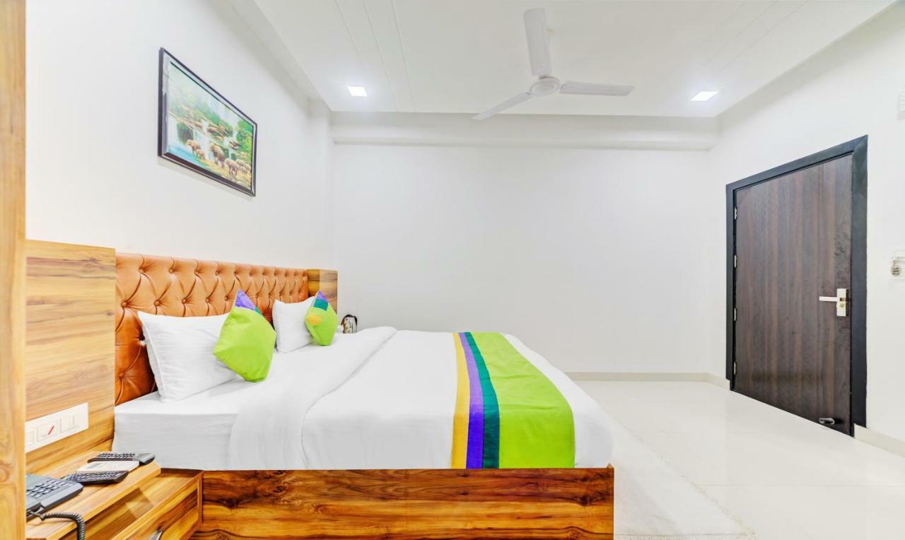 Hotel Nysha Palace Near Igi Airport New Delhi Buitenkant foto