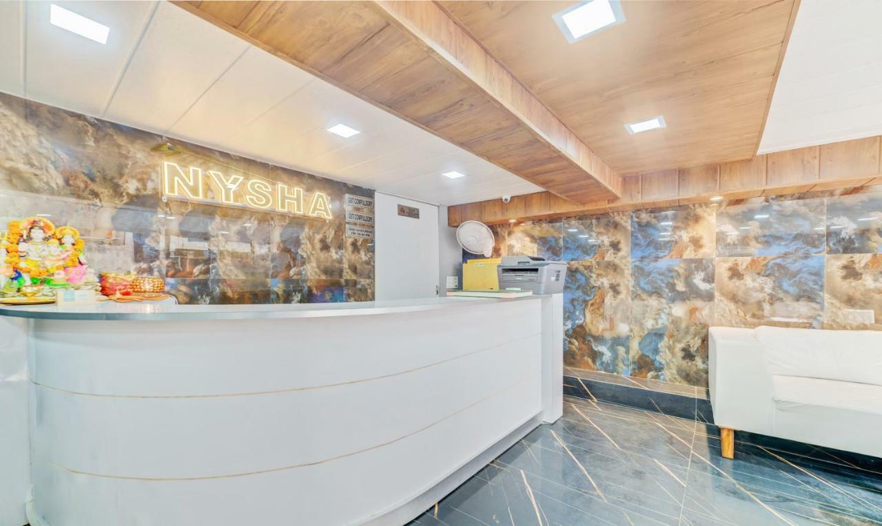 Hotel Nysha Palace Near Igi Airport New Delhi Buitenkant foto